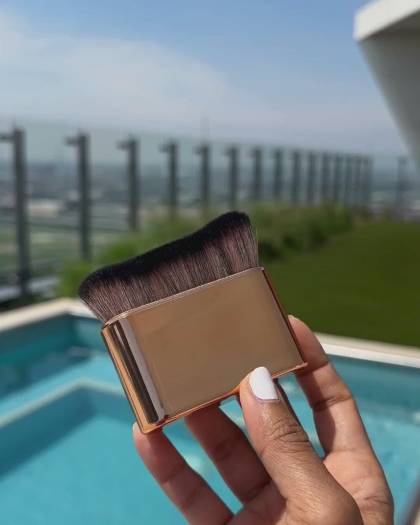 Ultra soft vegan body brush for oil